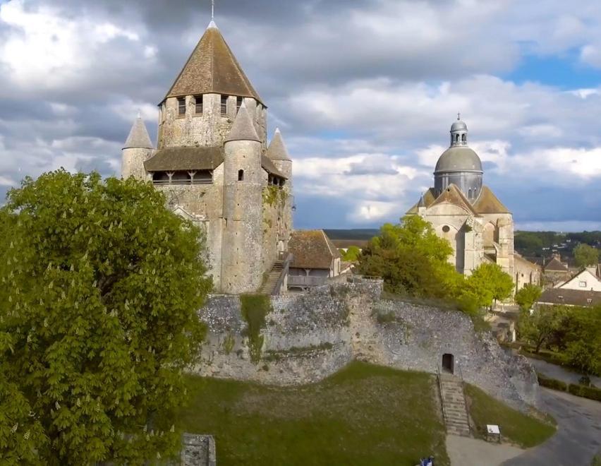 Gite Dans Une Ancienne Corps De Ferme D Provins Dış mekan fotoğraf